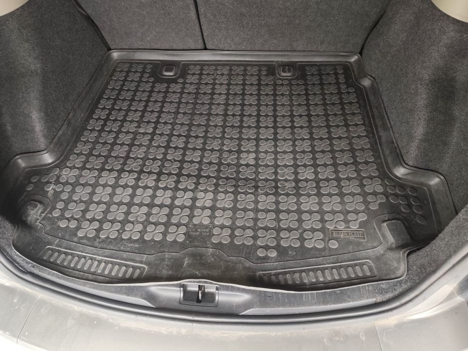Gumowa mta bagażnika Renault mrgane 2 kombi