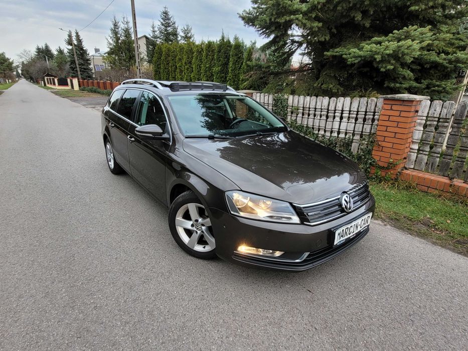 Vw passat 1.6 d 105 KM Alu Klimatron Panorama Szyberdach Navi Serwis !