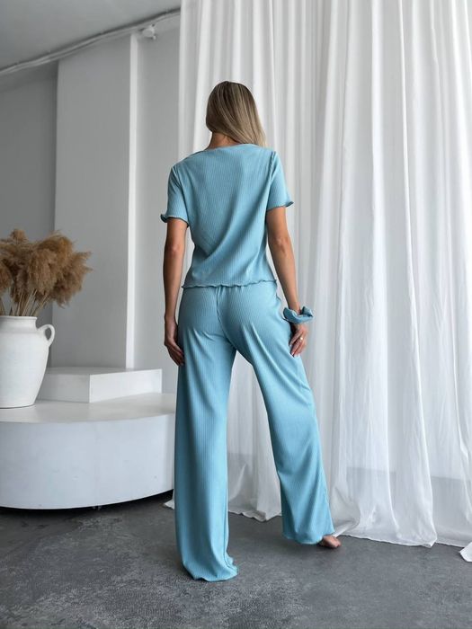 Підама жіноча футболка і штани палацо . Рубчик