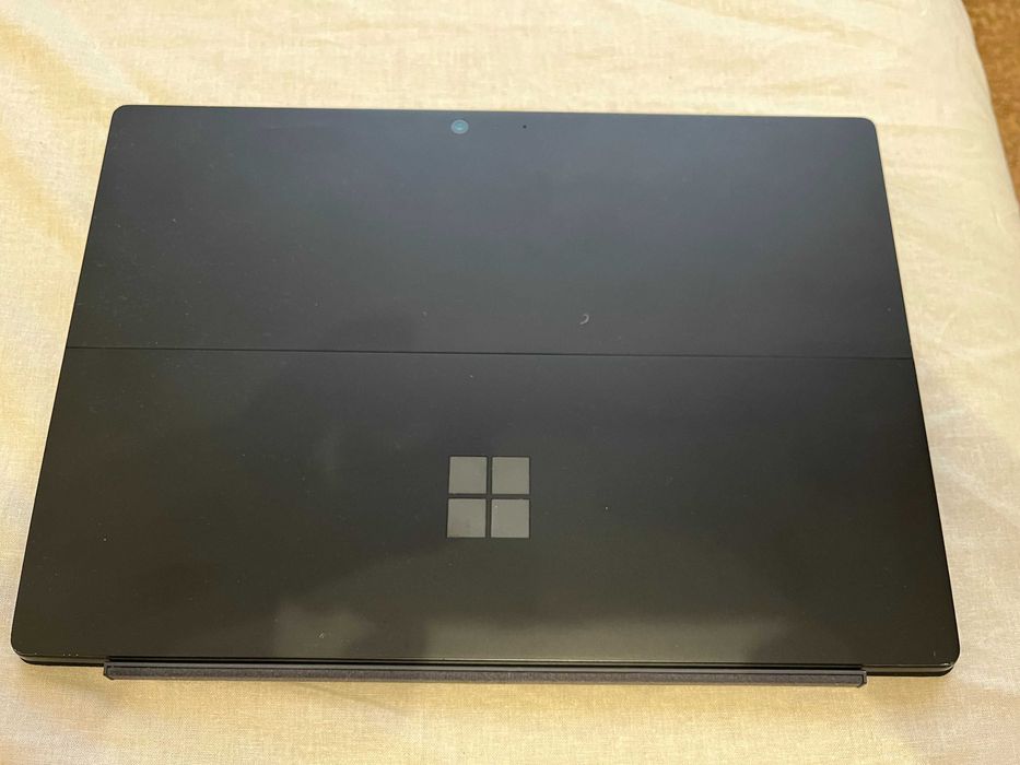 Планшет. Microsoft Surface Pro 6 +программа для диагностики BMW