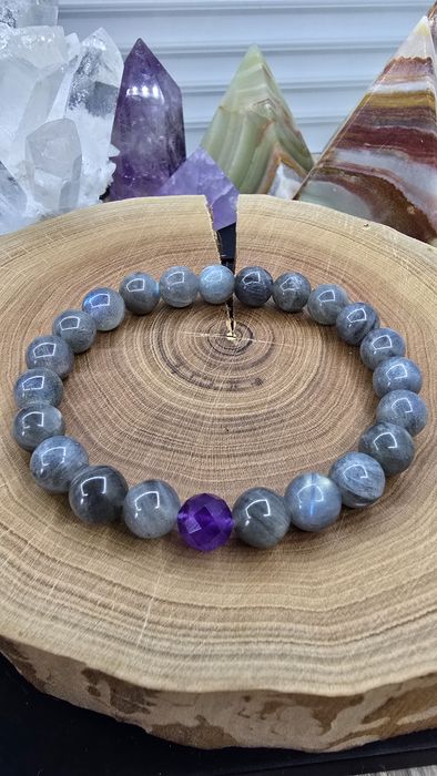 Браслет з натурального каміння Лабрадор та намистиною з Аметисту