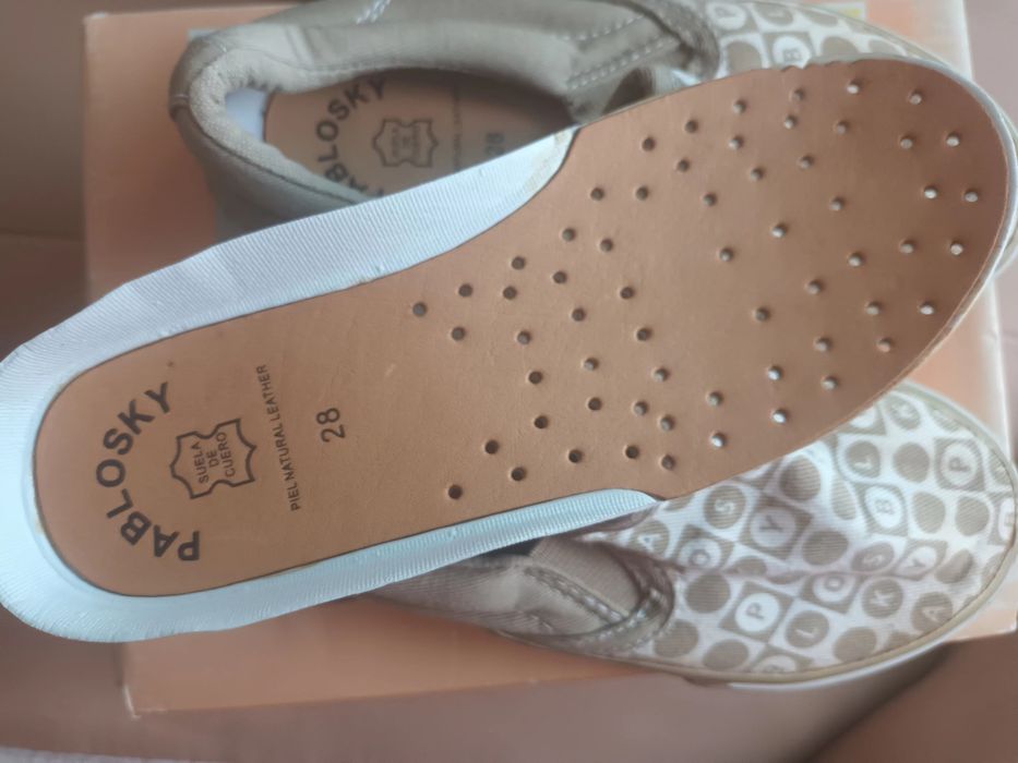 Sapatilhas de tecido para criança