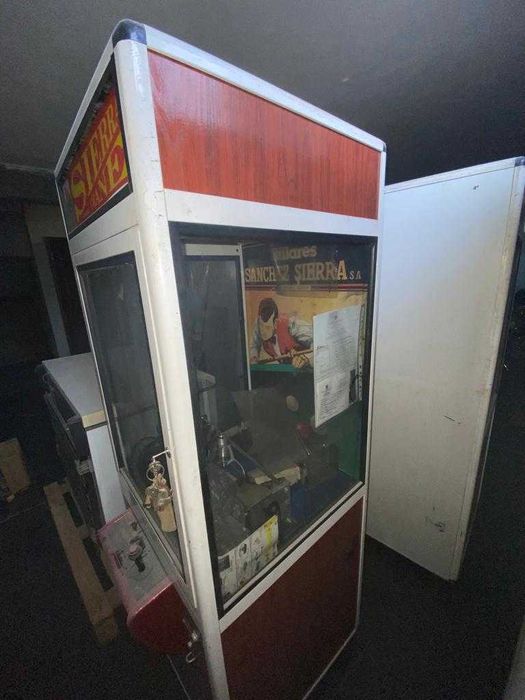 Grua - Máquina Peluches