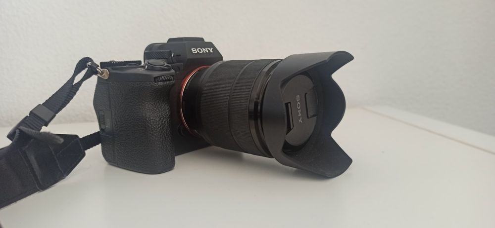Máquina mirrorless Sony A7IV