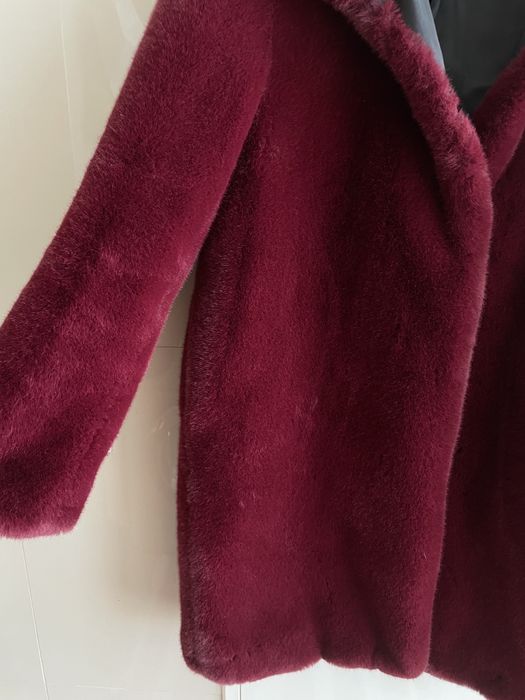 Casaco de pelo vermelho Mango