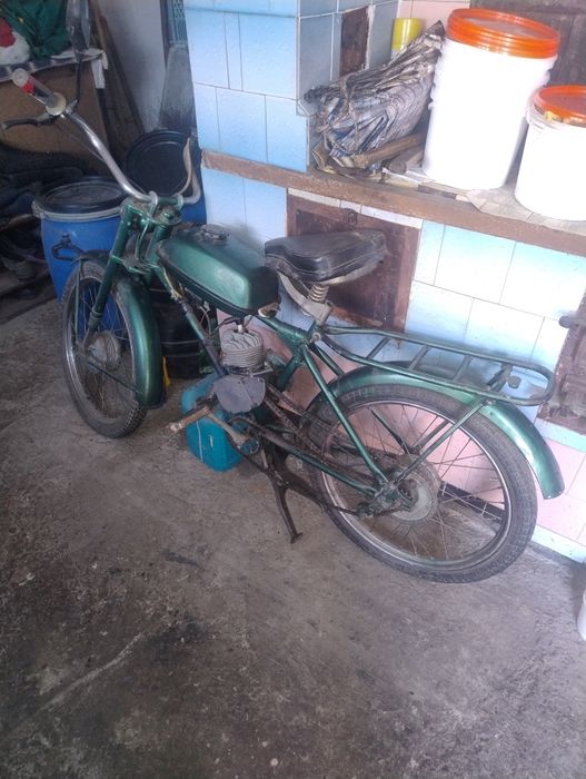 Продам дирчика називається "РИГА"