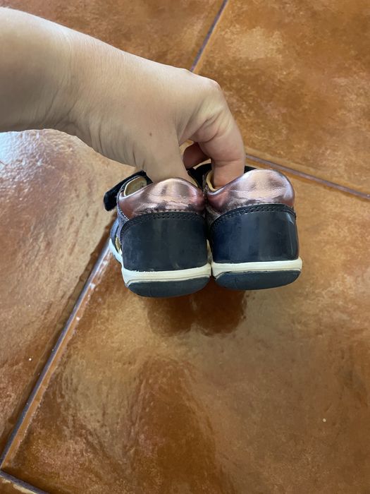 Sandalias Geox para bebe menina
