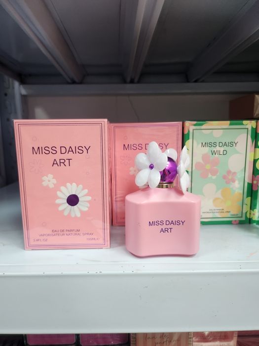 Miss Daisy Art Eau de Parfum 100 ml – Kwiatowo-Owocowe Perfumy Damskie z Ozdobnym Flakonem