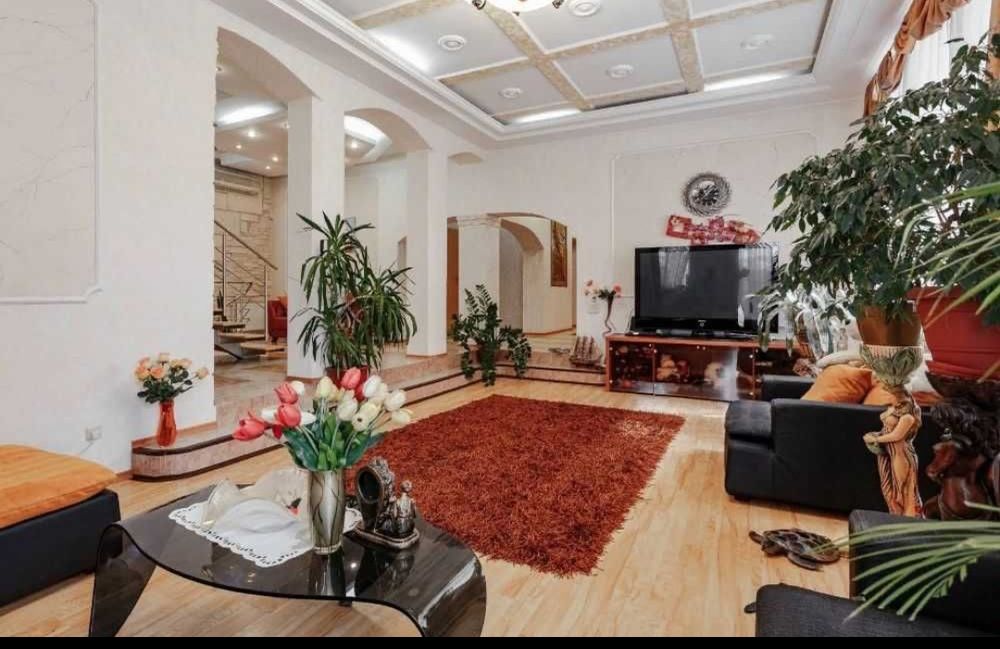 Аренда  дома  ул. Долгая гараж подва рядом с морем