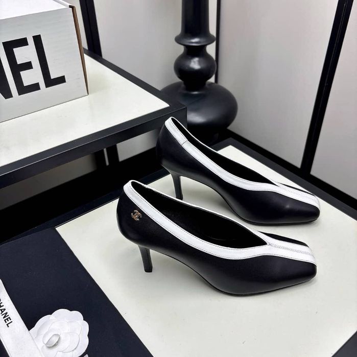 Buty damskie na szpilce