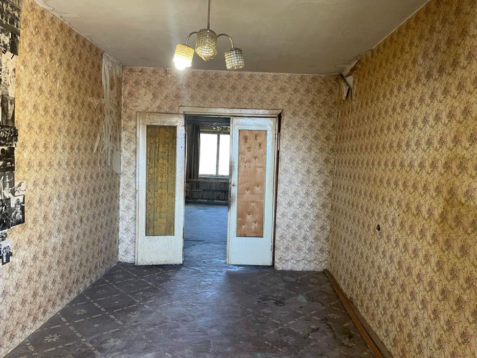 Продам квартиру 5 кімнат, поверх 5/9 центр Лівий берег 2 мікрорайон