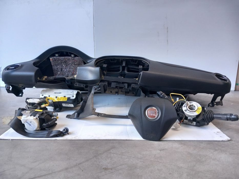 Tablier com kit de airbags completo Fiat Bravo 2 - Ano 2010