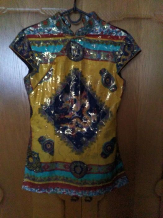 Блузка легкая женская