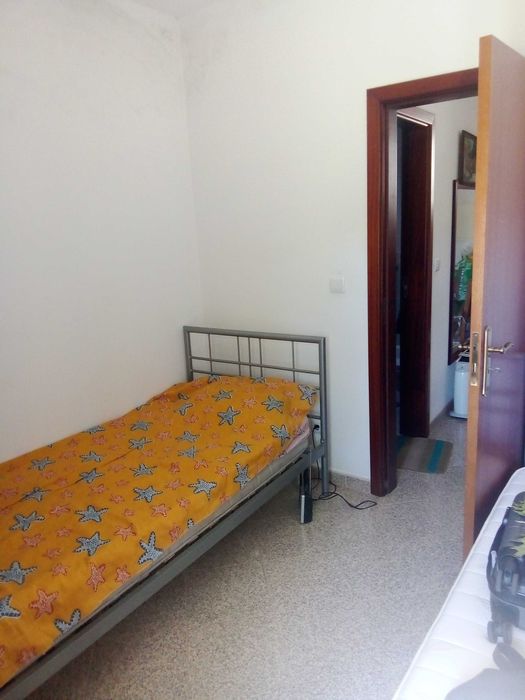 Moradia T2 restaurada em ambiente rural