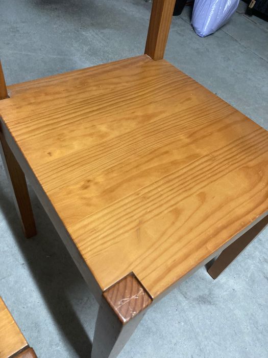 Cadeira em pinho (UMA)