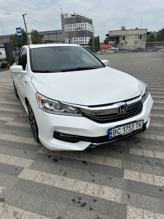 Хонда Акорд комплектація тюрінг