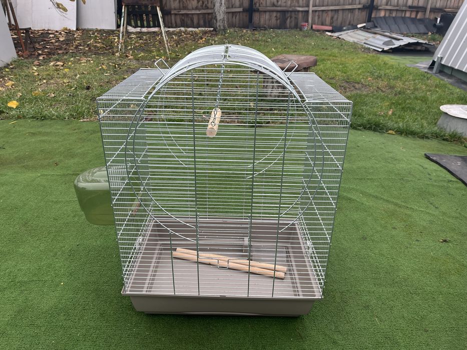 Клітка для середніх птахів