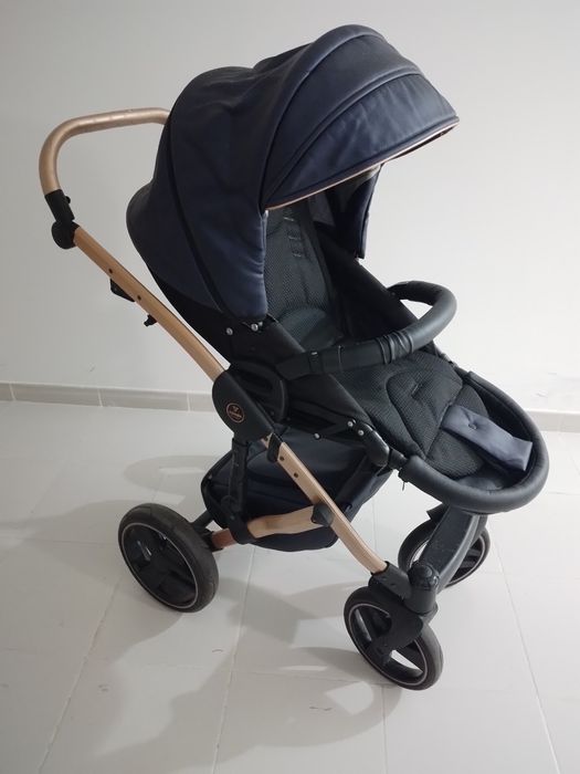 Carro de bebe JUNAMA com alcofa