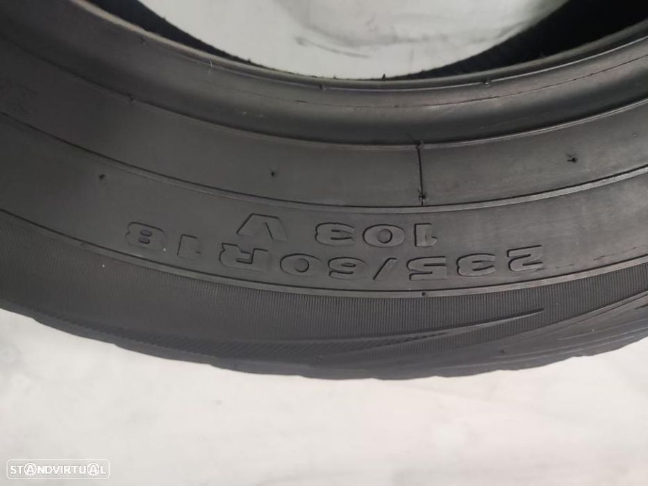 2 pneus semi novos 235-60r18 kumho - oferta dos portes