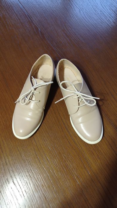 Туфлі жіночі 38 розмір. Розмір устілки 24.5 см.