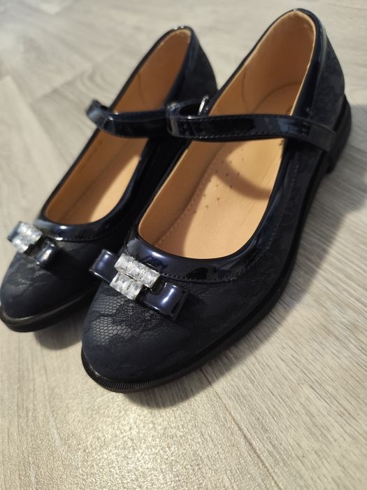 Туфлі 36 р Сказка