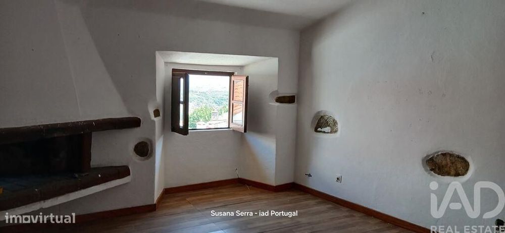 Moradia em banda T2 em Santa Maria da Devesa de 60 m2