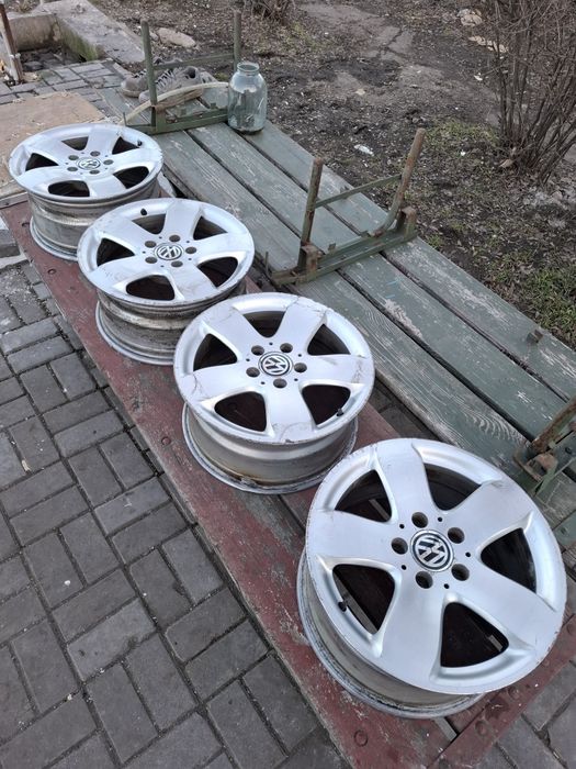 Продам литые диски мерседес