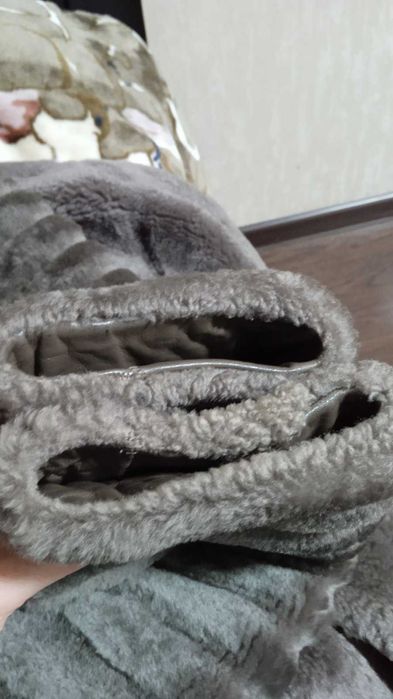 Продам шубку з мутона, розмір s