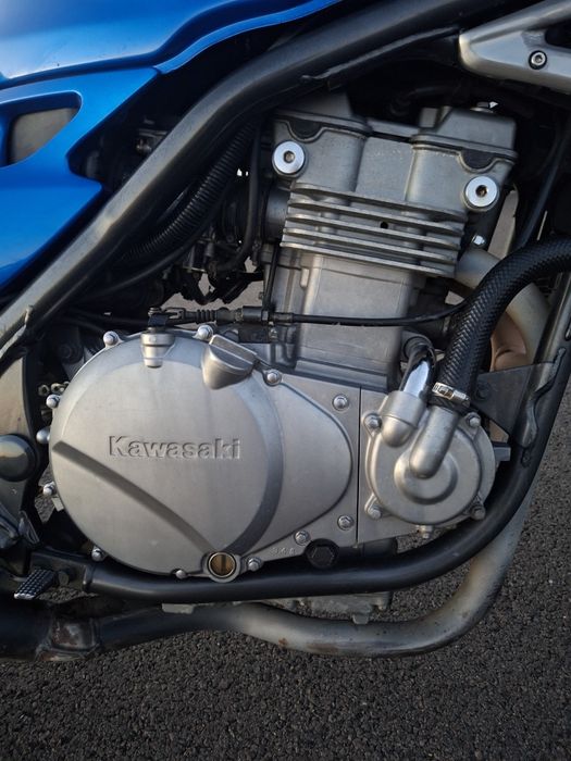 Kawasaki      ER5