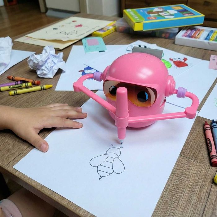 Interaktywny robot do rysowania i nauki angielskiego