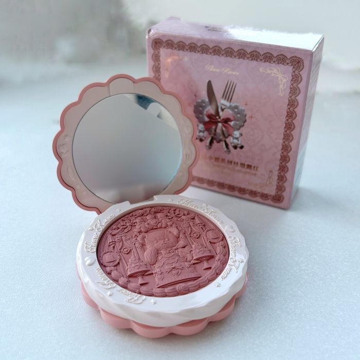 Рум’яна Flower Knows The Sweetie Bear Silk Satin Blush