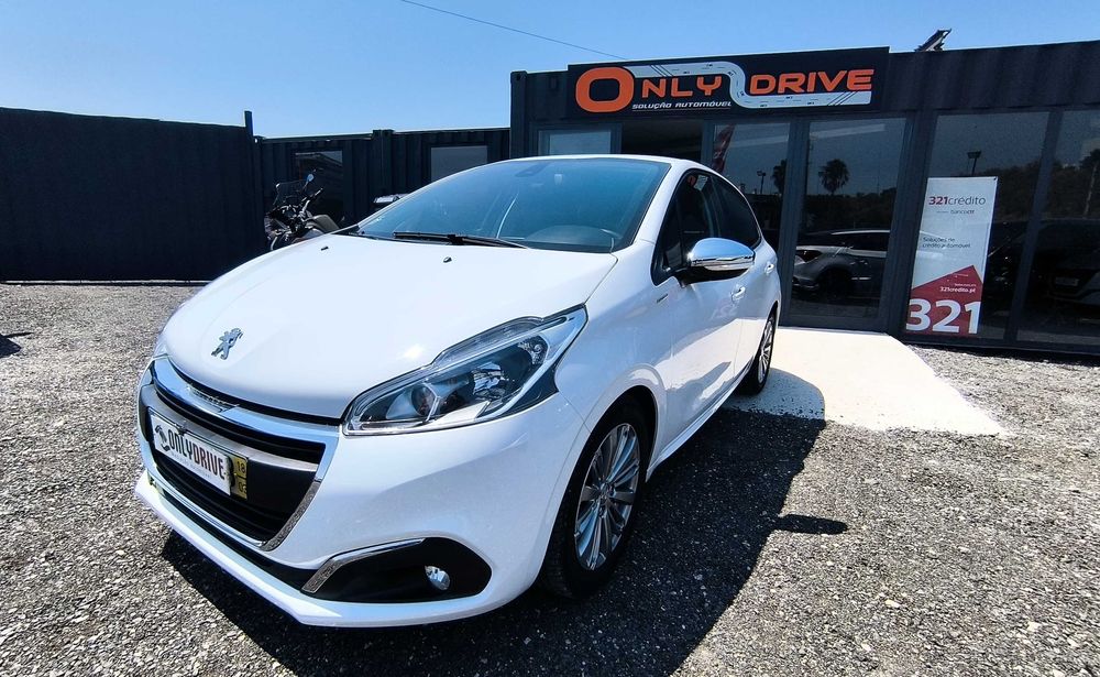 Peugeot 208 1.6 HDi Style Nacional