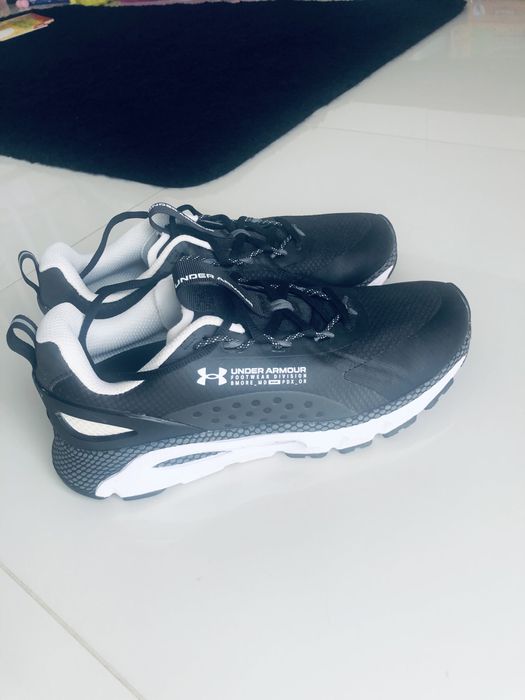 Sneakersy Under Armour 39 r