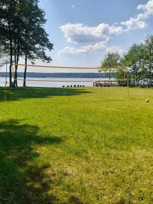 Domek letniskowy nad Jez. Dadaj z prywatną plażą.