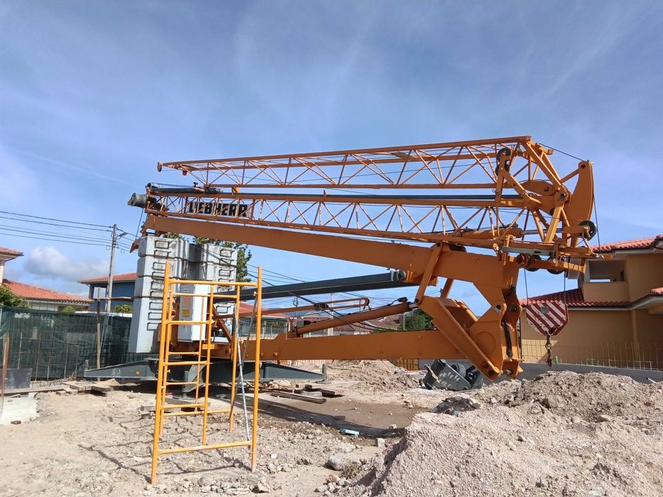 Grua LIEBHERR Chaves