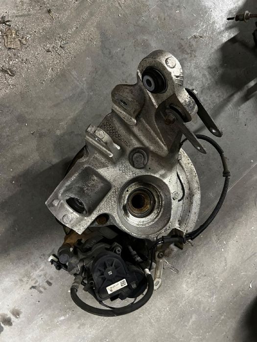 ZWROTNICA ZAWIESZENIE ZACISK TYŁ PRAWY RANGE ROVER VELAR L560 2.0i BENZYNA