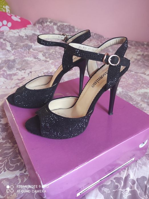 Босоніжки 37 розмір