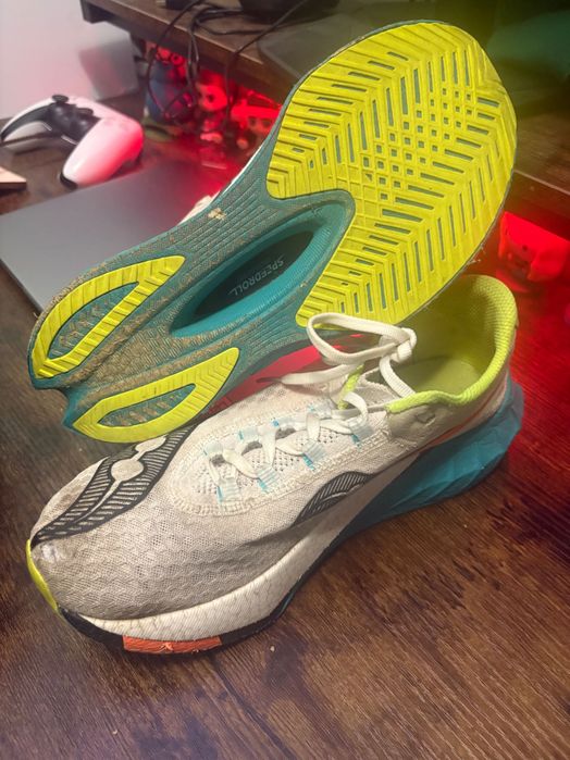 Sapatilhas hyrox saucony endorphin pro4