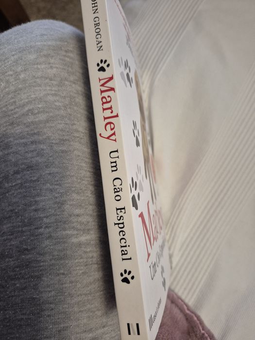 Livro" Marley um cão especial "