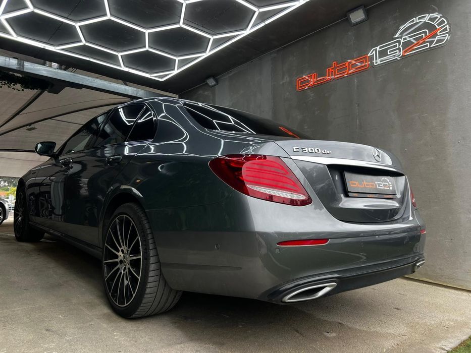 Mercedes-Benz E 300 de Avantgarde