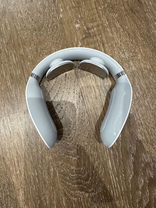 Масажер для шиї SKG