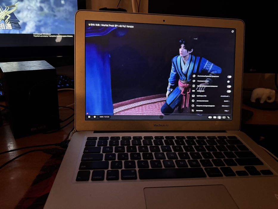 Macbook air для работи інтернета win8