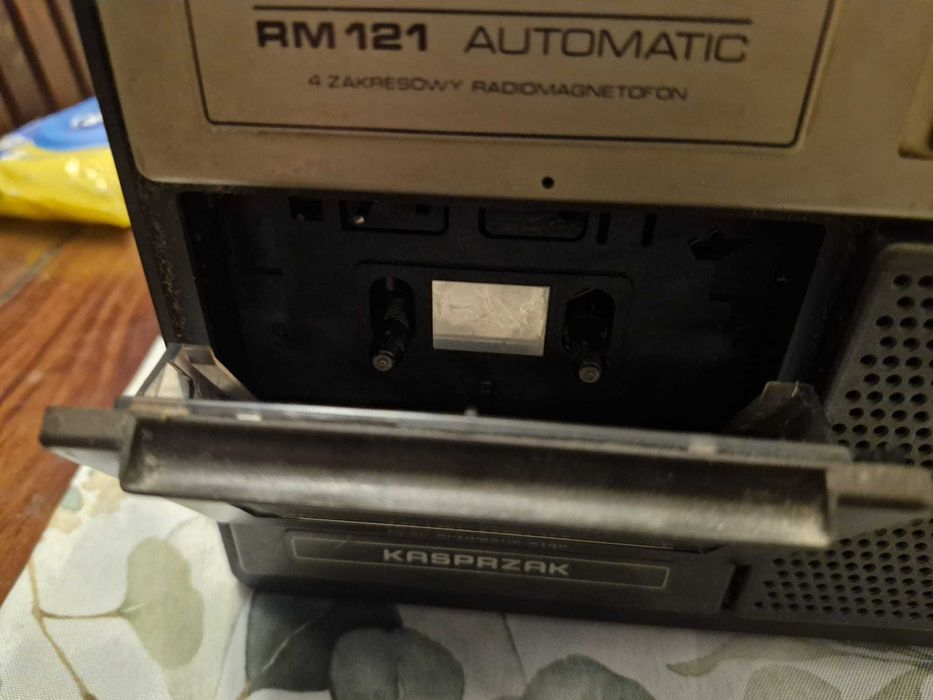 Sprzedam radio z magnetofonem, Unitra zrk RM121. stan bardzo dobry.