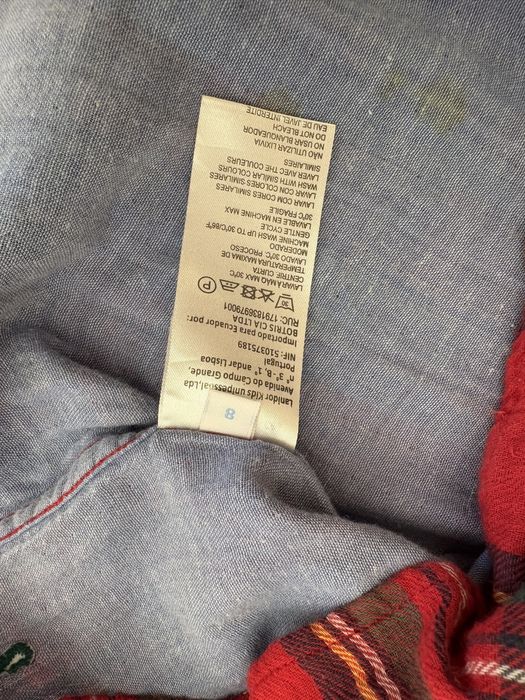 Camisa de menino com capuz, da marca Lanidor