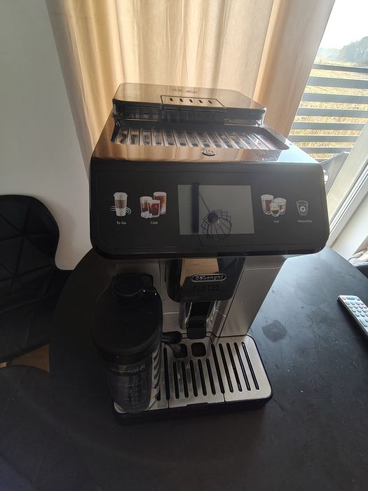 Ekspres ciśnieniowy DeLonghi