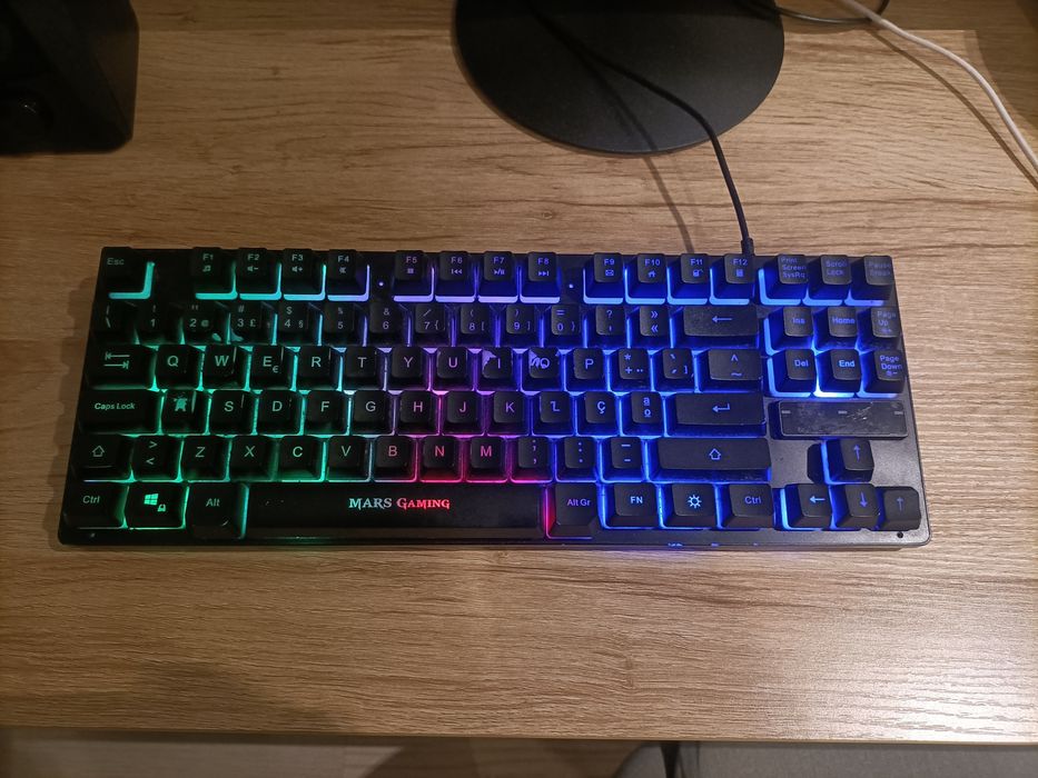 Teclado RGB Mars Gaming