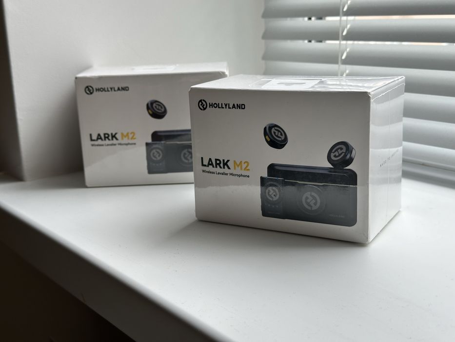 Hollyland Lark M2 mini Combo запаковані з пломбами
