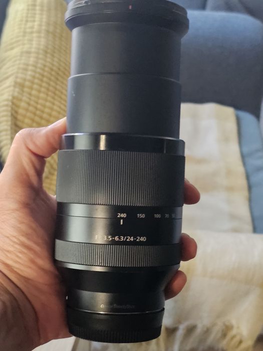 Sony FE 24-240 OSS