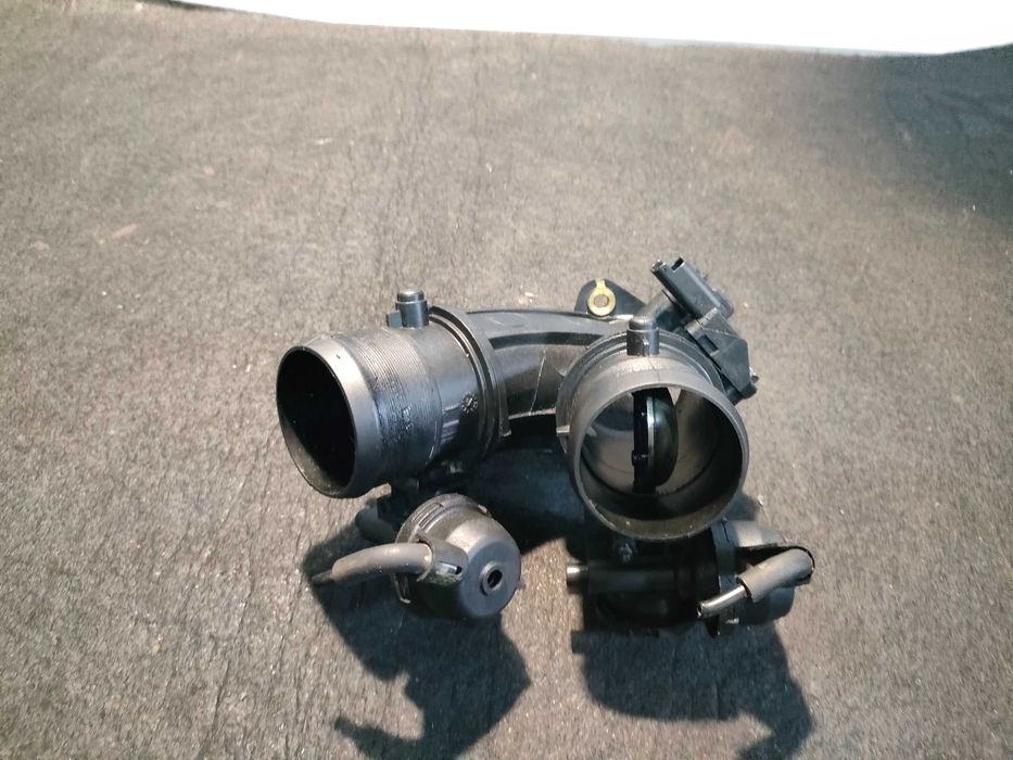 Citroen Peugeot 2,0 HDI przepustnica