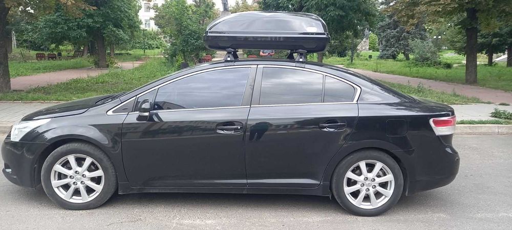 Тойота Авенсис 2.0